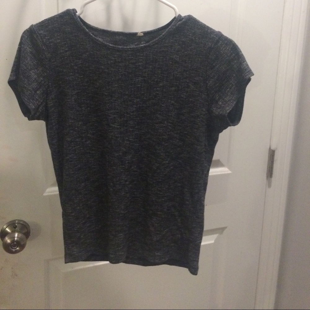 grey crop top